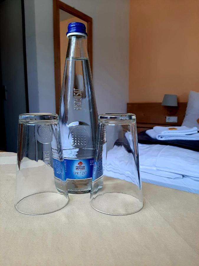 גוסוויינשטיין Hotel Landgasthof Frankenstern מראה חיצוני תמונה