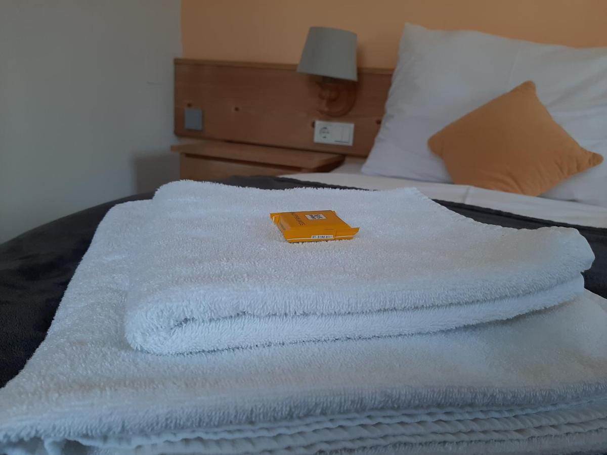 גוסוויינשטיין Hotel Landgasthof Frankenstern מראה חיצוני תמונה